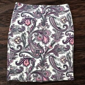 Ann Taylor Paisley Print Pencil Skirt Size 10- A14